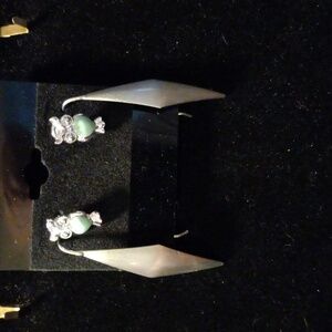 Two pairs of earrings